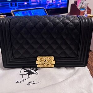 listing-status-banner